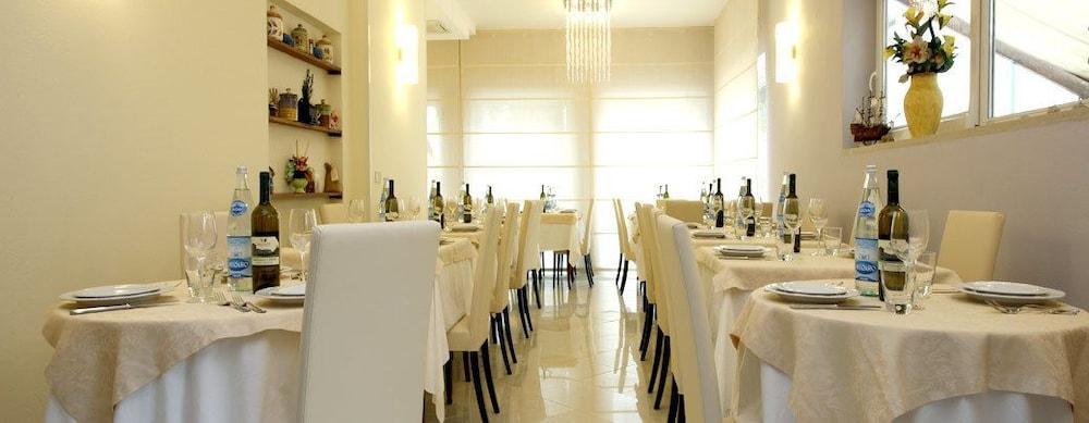 B&B Airone Cervia - Camere E Appartamenti Экстерьер фото