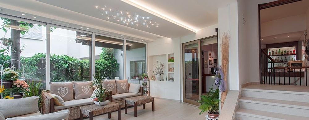 B&B Airone Cervia - Camere E Appartamenti Экстерьер фото