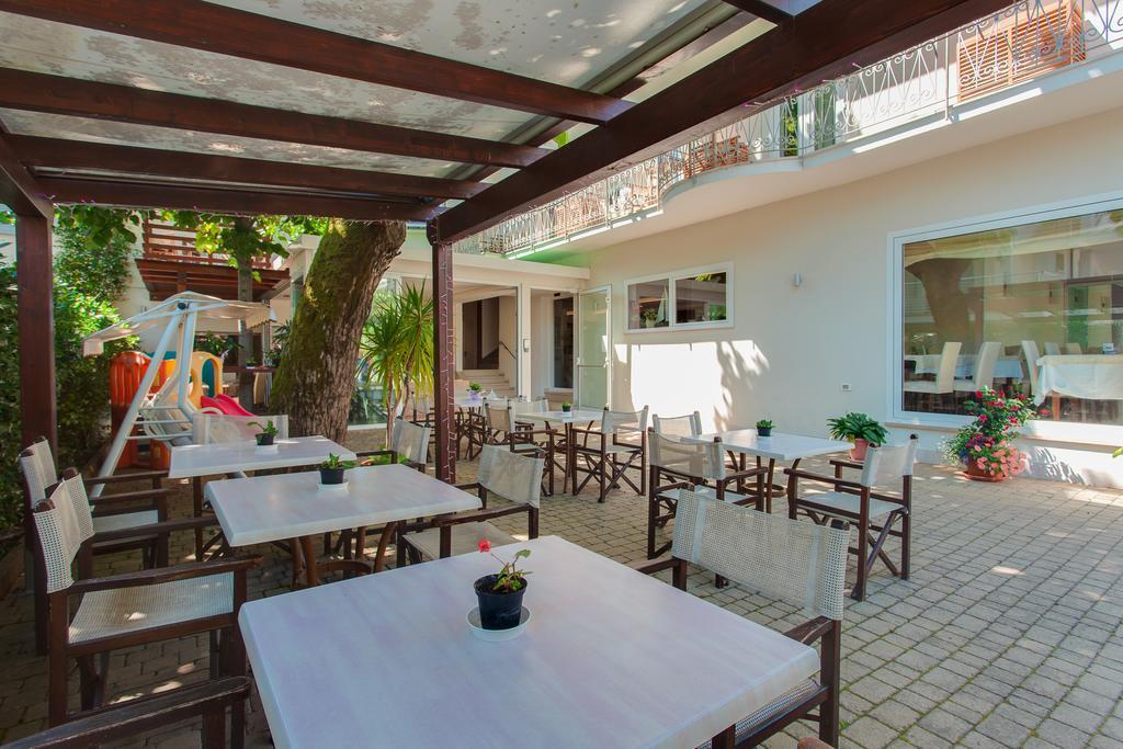 B&B Airone Cervia - Camere E Appartamenti Экстерьер фото