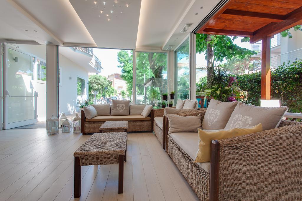 B&B Airone Cervia - Camere E Appartamenti Экстерьер фото