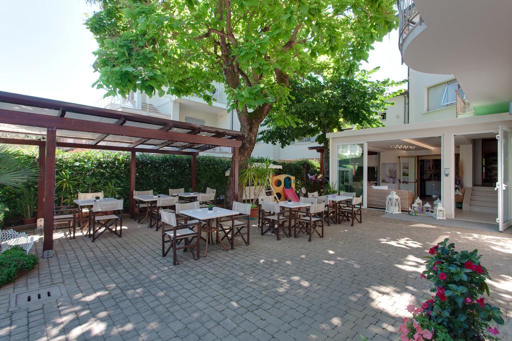 B&B Airone Cervia - Camere E Appartamenti Экстерьер фото