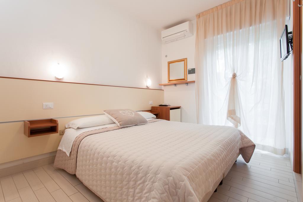 B&B Airone Cervia - Camere E Appartamenti Экстерьер фото