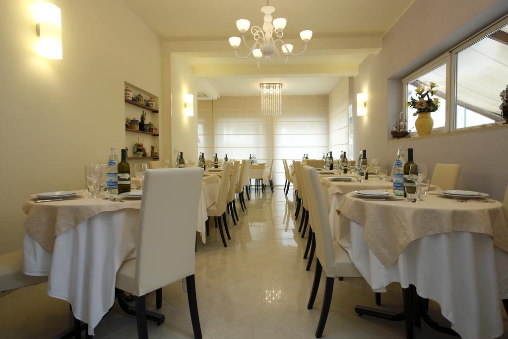 B&B Airone Cervia - Camere E Appartamenti Экстерьер фото